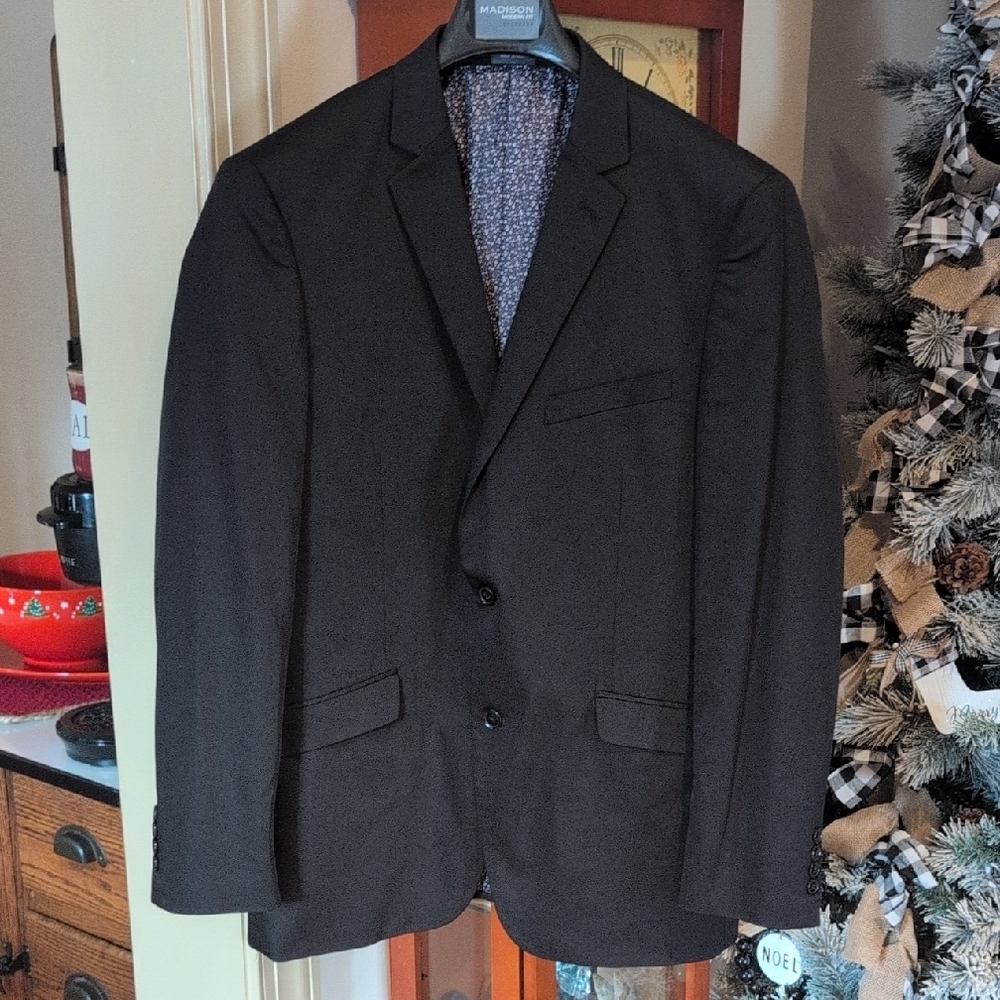 Madison modern fit men's Black Blazer 40R